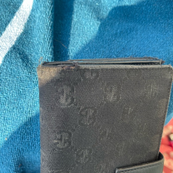 Authentic Gucci 1995 Horsbit wallet - Picture 2 of 9